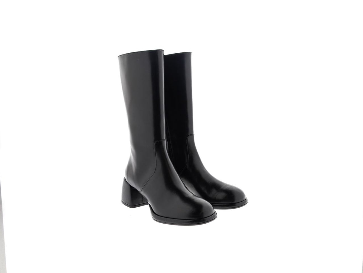BOTIN TACON EMILIA NEPAL NEGRO