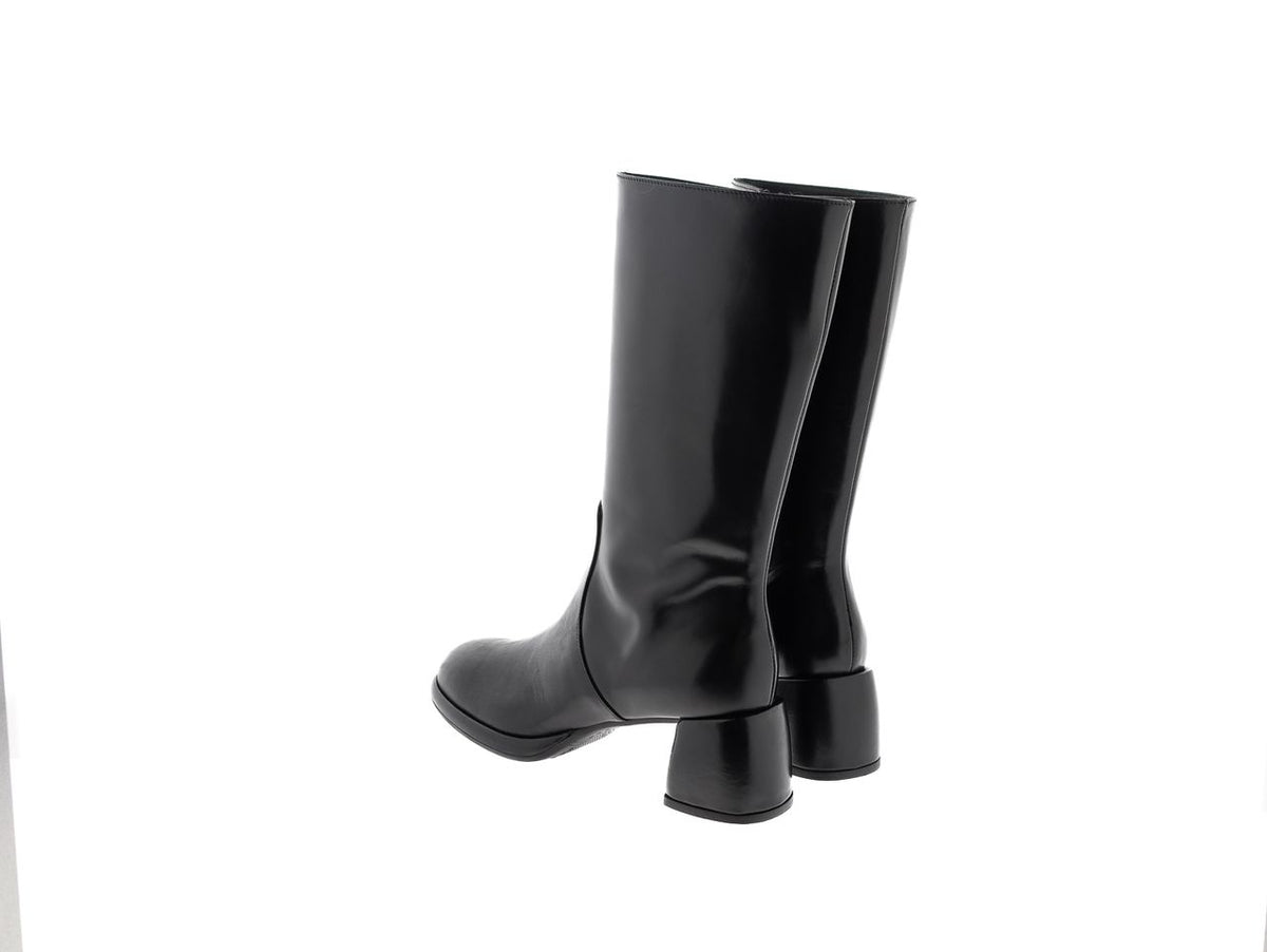 BOTIN TACON EMILIA NEPAL NEGRO