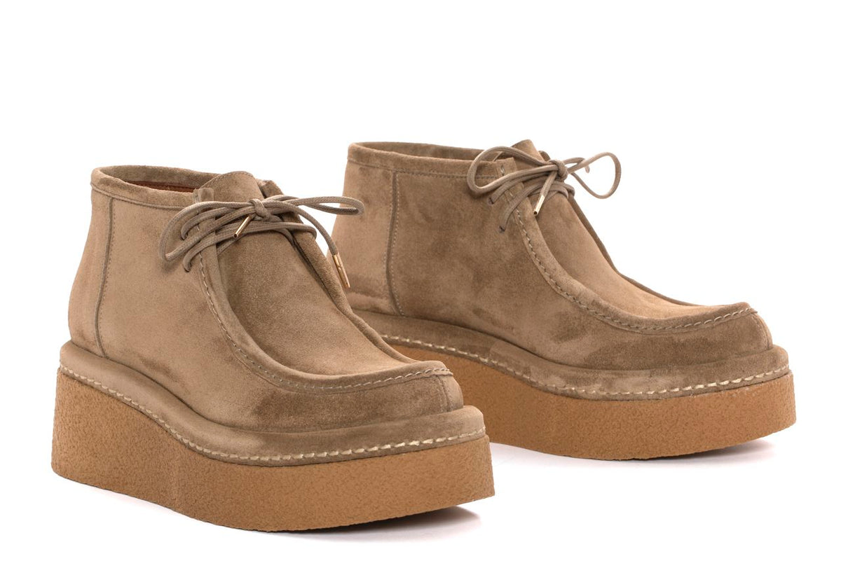 BOTIN PLATAFORMA KIARA VELOUR TAUPE