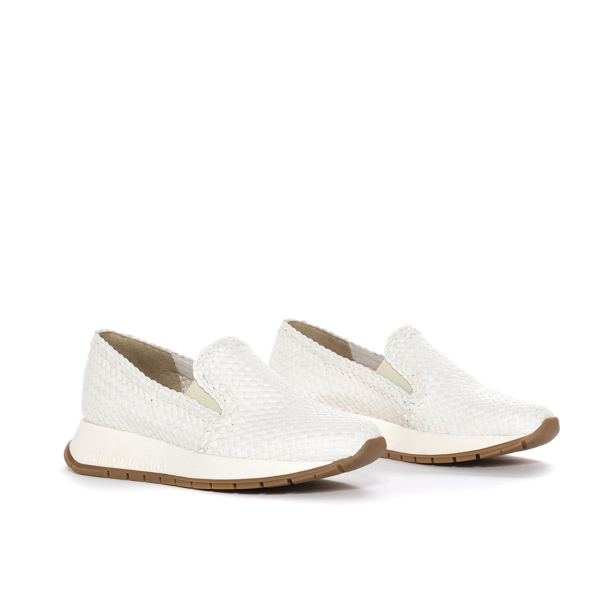 SLIP ON MANDY WET MILK