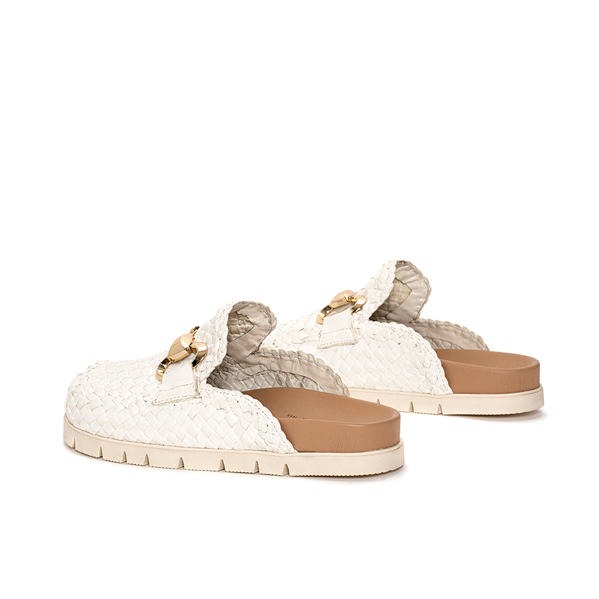 SANDALIA PLANA CAIMAN 8 WET MILK