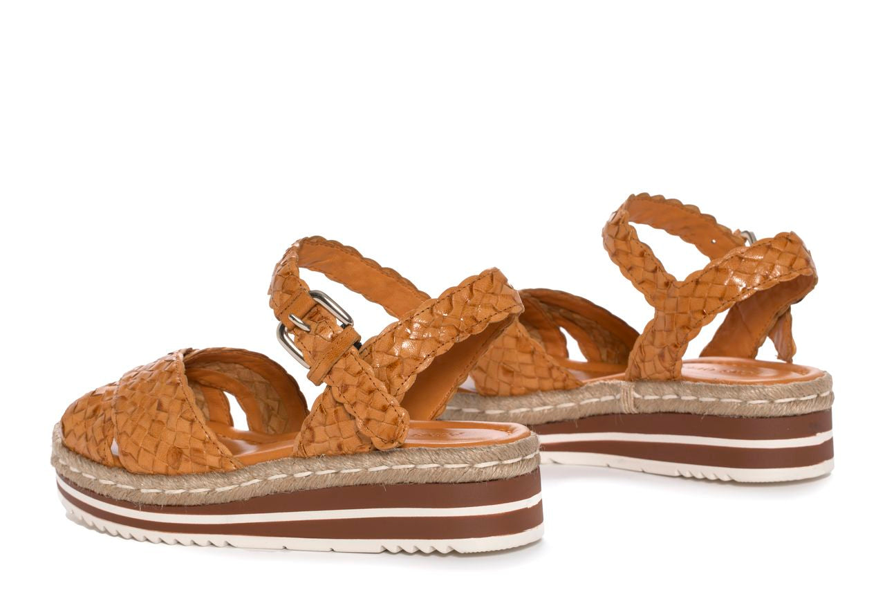 SANDALIA PLATAFORMA MILAN CAMEL