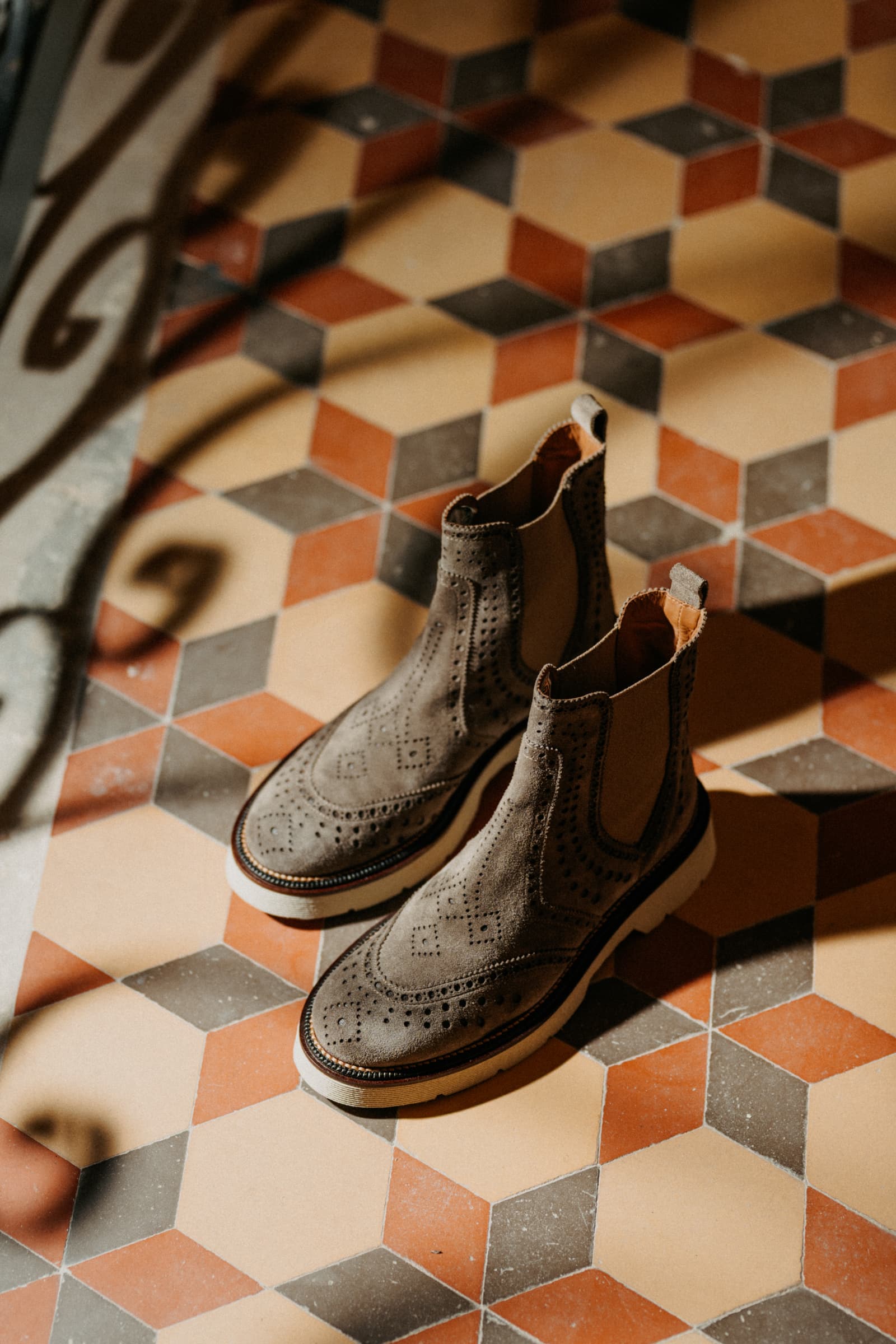 BOTIN PLATAFORMA JIMMY VELOUR TOPO