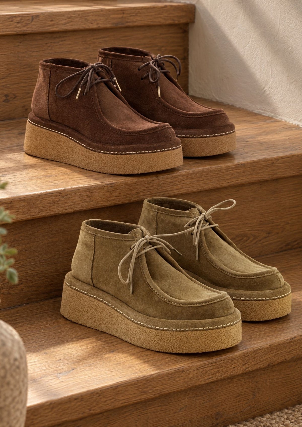 BOTIN PLATAFORMA KIARA VELOUR TAUPE