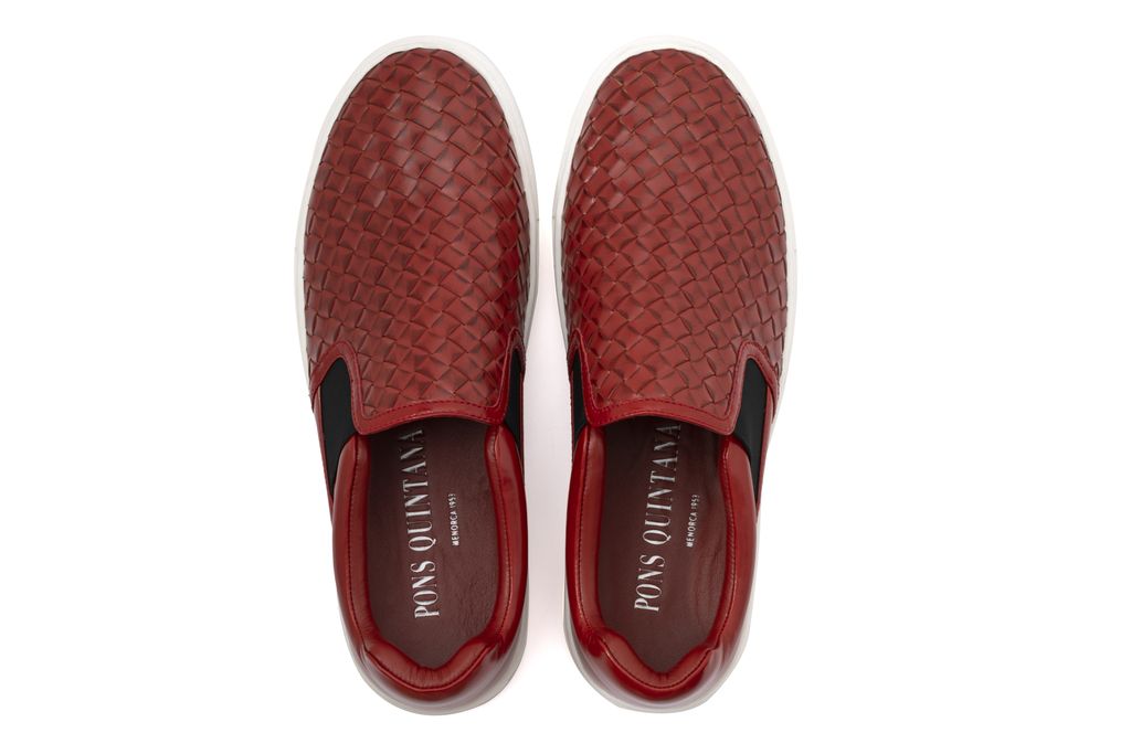 ZAPATO DEPORTIVO M001 TRENZADO ROJO