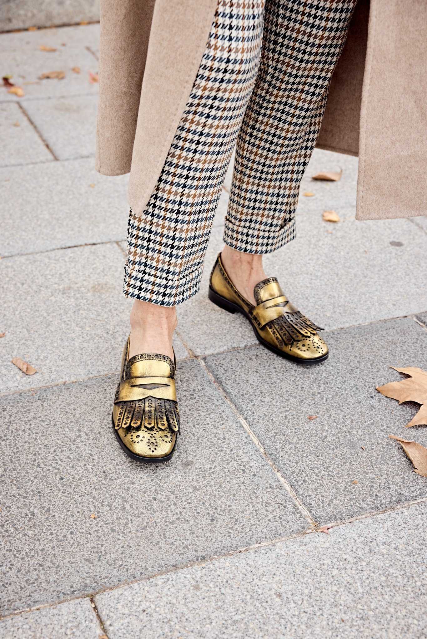 STEFAN NAPETTA GOLD LOAFER