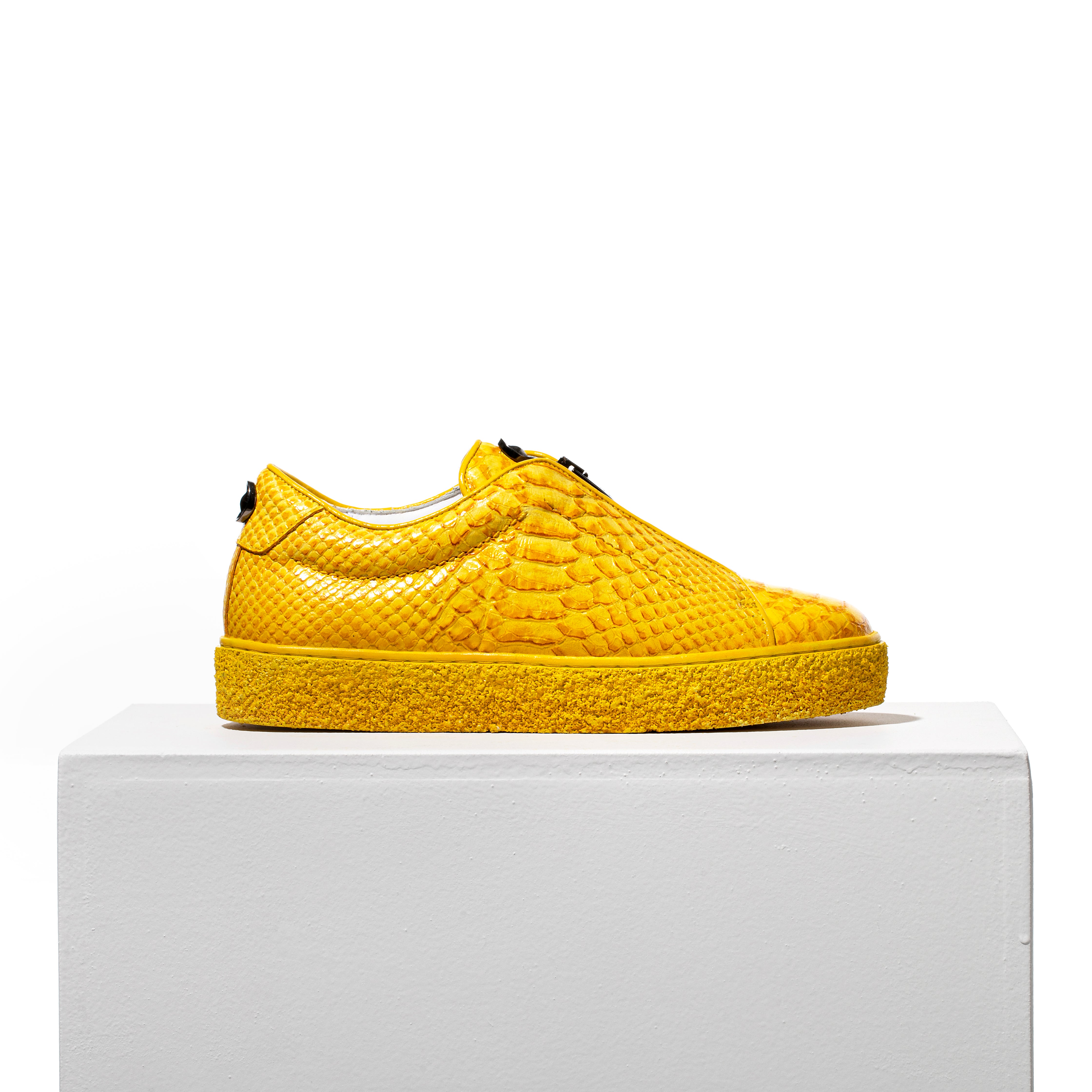 YELLOW ONYX PYTON SNEAKER